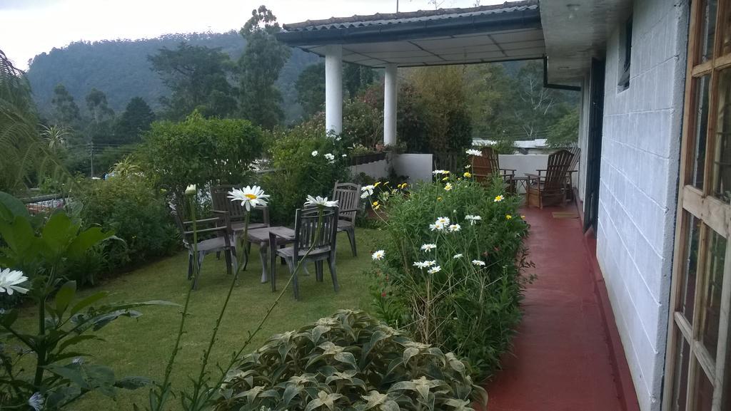 Srihelyes Inn Nuwara Eliya Bagian luar foto