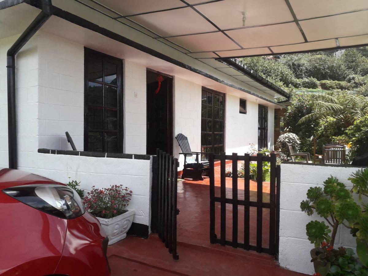 Srihelyes Inn Nuwara Eliya Bagian luar foto