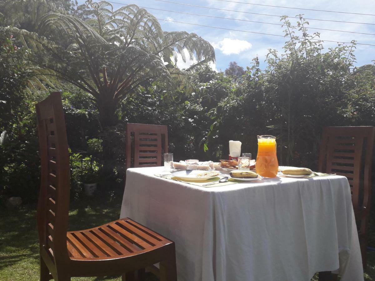 Srihelyes Inn Nuwara Eliya Bagian luar foto